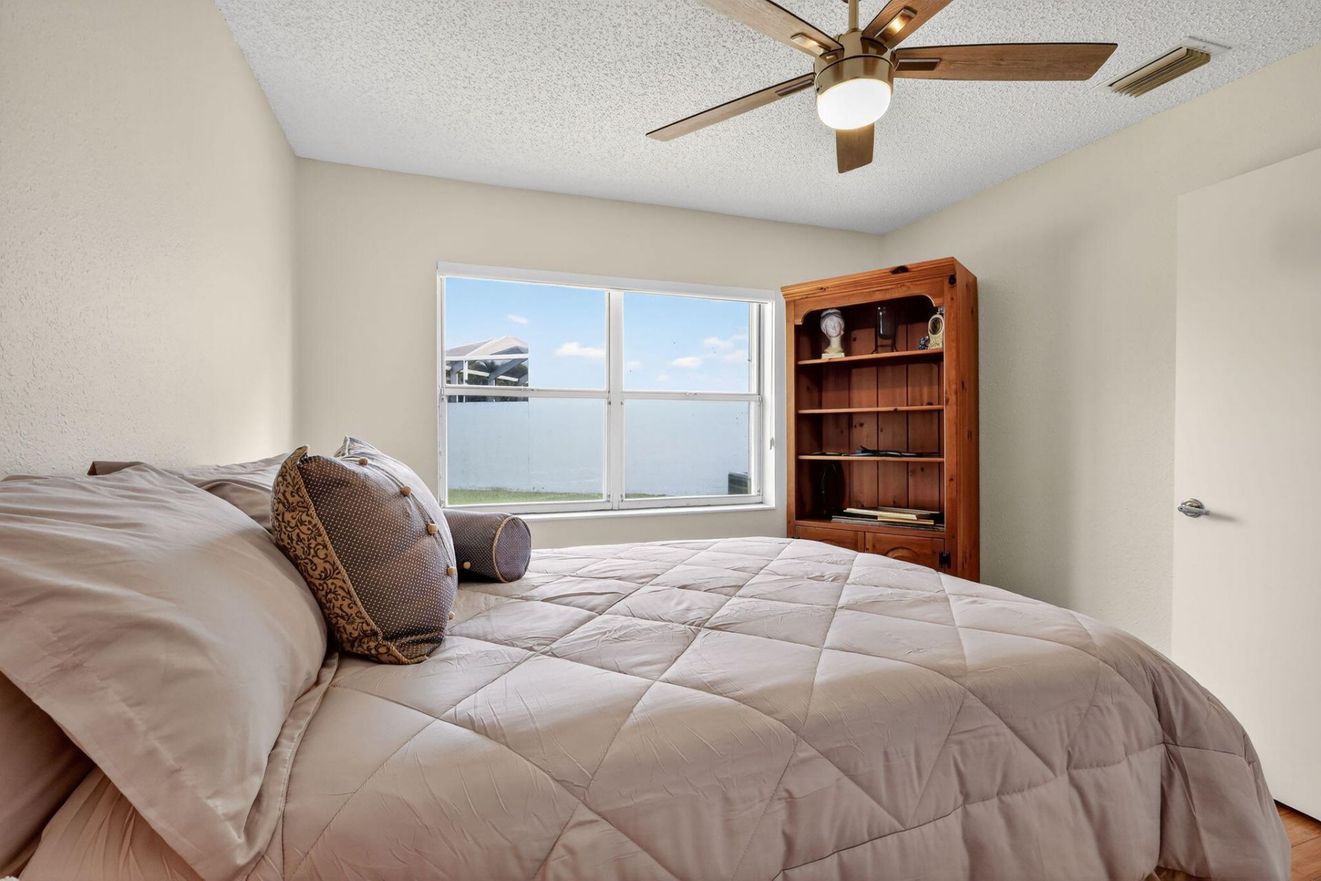 1520 S Club Drive, Wellington, FL 33414 Photo