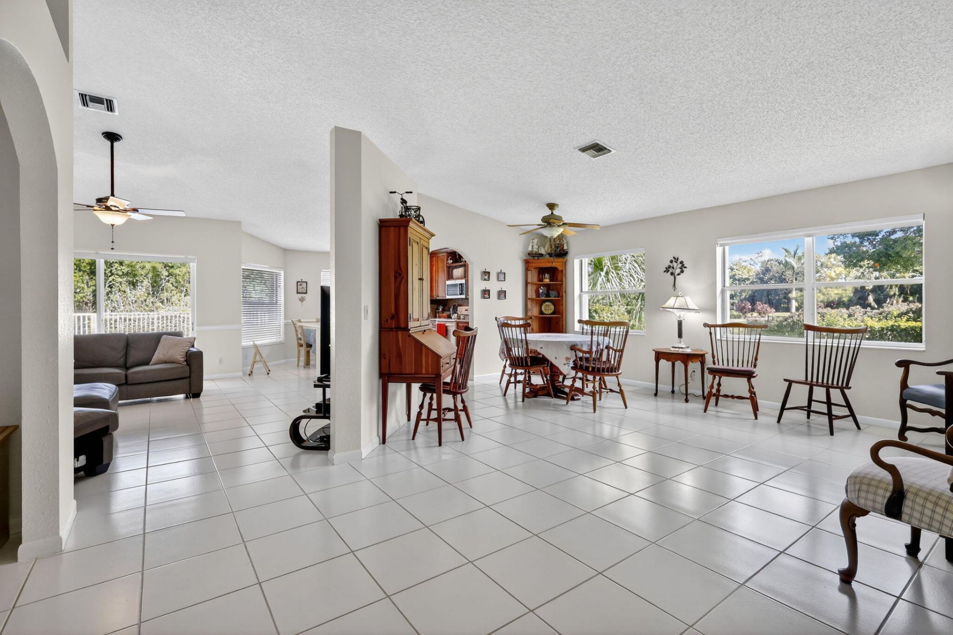 1520 S Club Drive, Wellington, FL 33414 Photo
