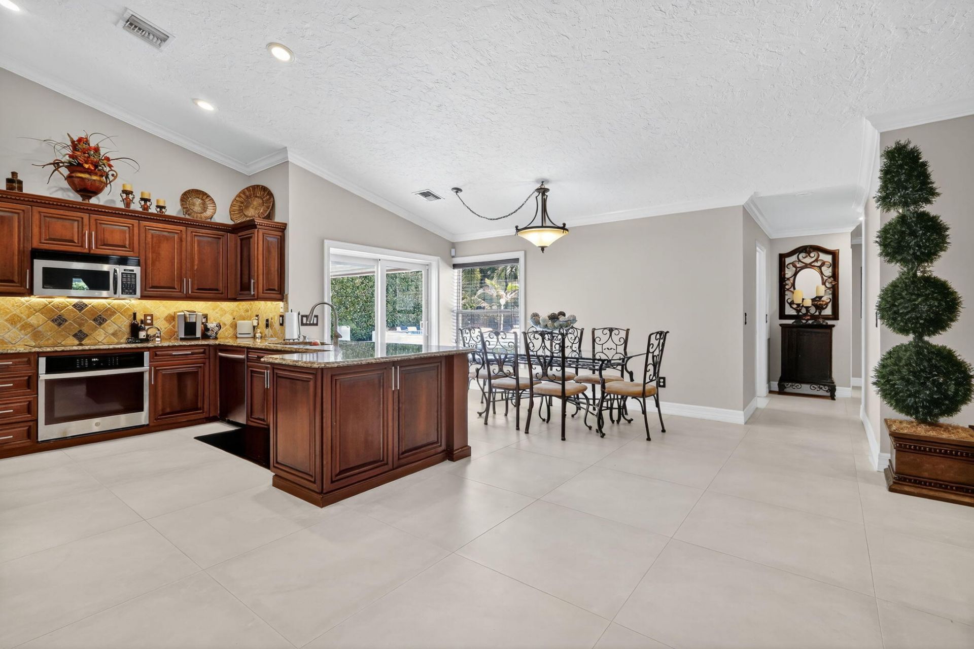 1880 Grantham Court, Wellington, FL 33414 Photo