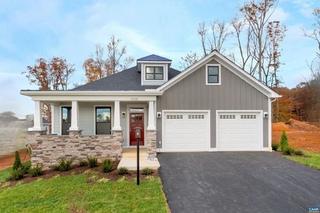 40 Whisperwood Ct, Troy, VA 22974 Main Photo