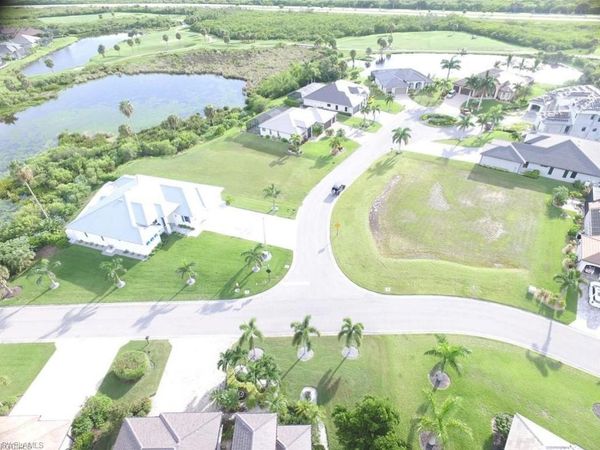 11771 Royal Tee CIR, CAPE CORAL, FL 33991