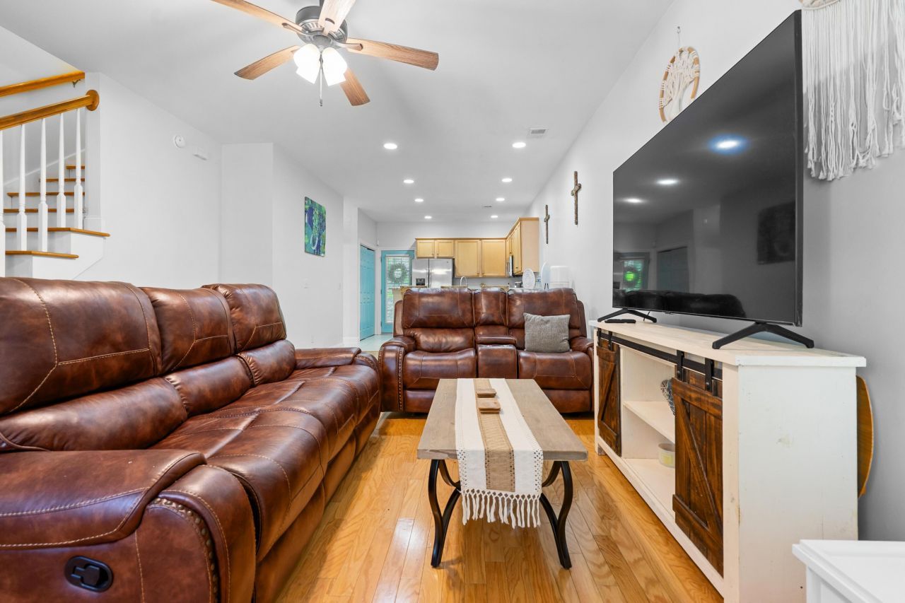 117 Steeple Point Court Photo 8