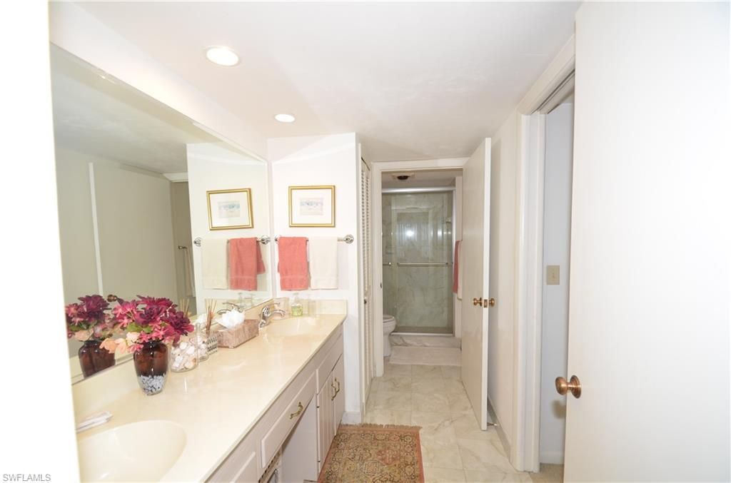 10951 Gulfshore Dr, Unit 504, Naples, FL 34108 Photo