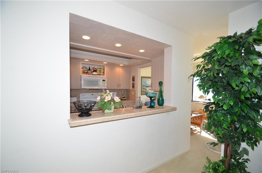 10951 Gulfshore Dr, Unit 504, Naples, FL 34108 Photo