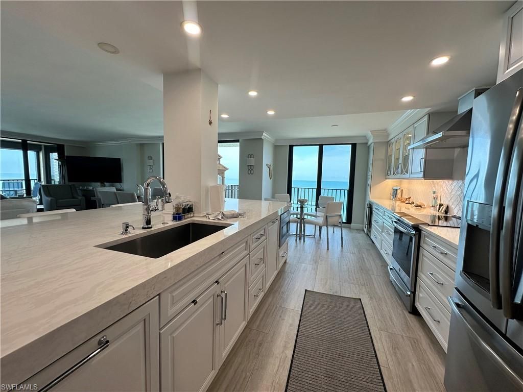 10951 Gulfshore Dr, Unit 1405, Naples, FL 34108 Photo