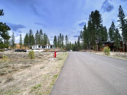 10554 Courtenay Ln, Truckee, CA 96161 Photo