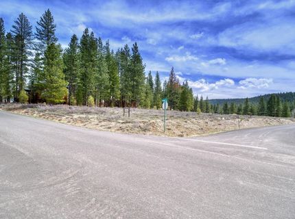 10554 Courtenay Ln, Truckee, CA 96161 Photo