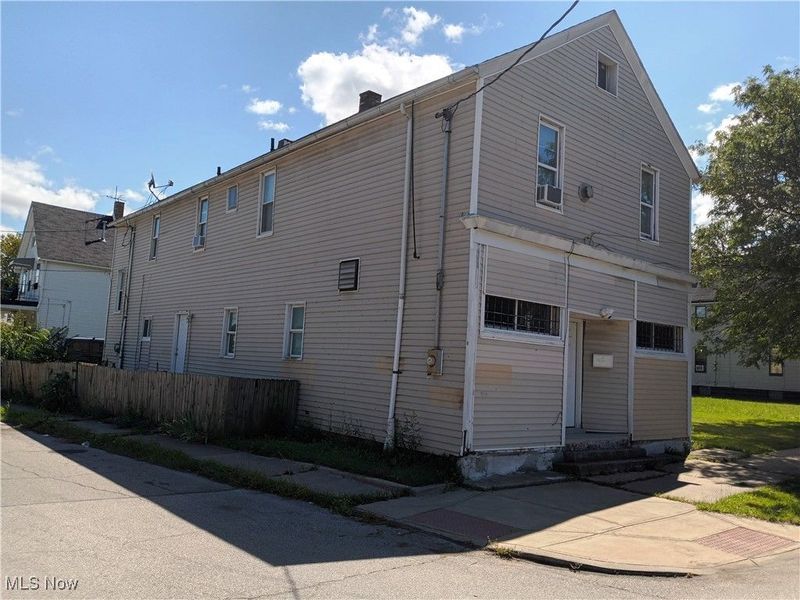 3579 W 47th Street, Cleveland, OH 44102 Photo 2