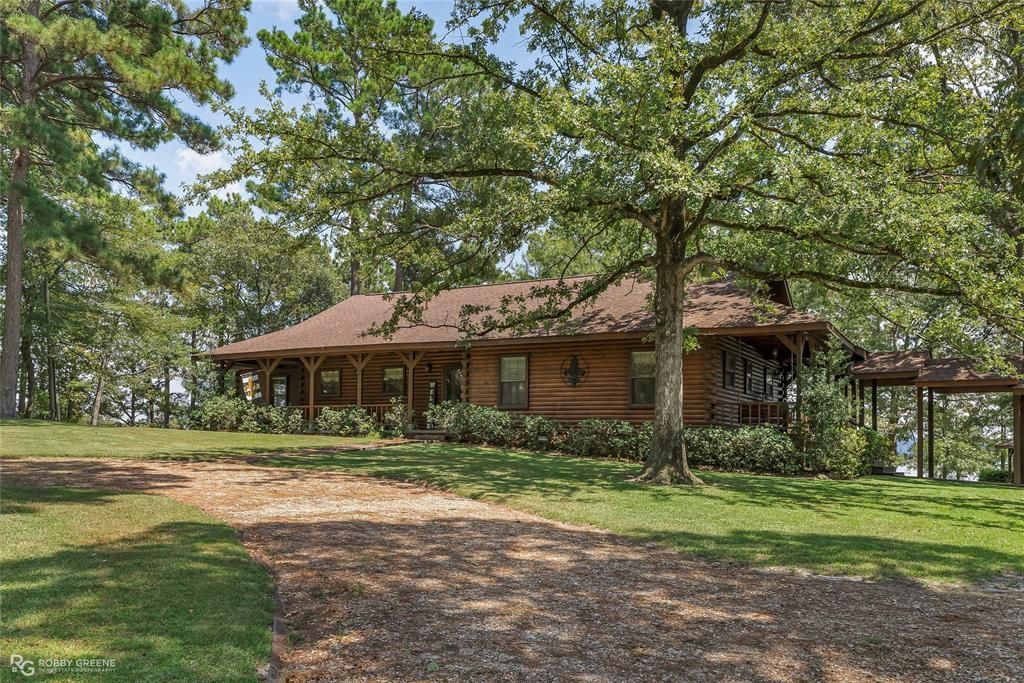 929 Village Drive, Zwolle, LA 71486 Main Photo