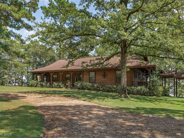 929 Village Drive, Zwolle, LA 71486