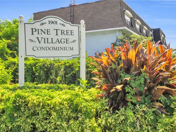 1901 Indian River Boulevard, Unit 105D, Vero Beach, FL 32960