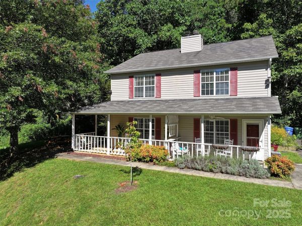 1 Rocking Porch Road, Asheville, NC 28805