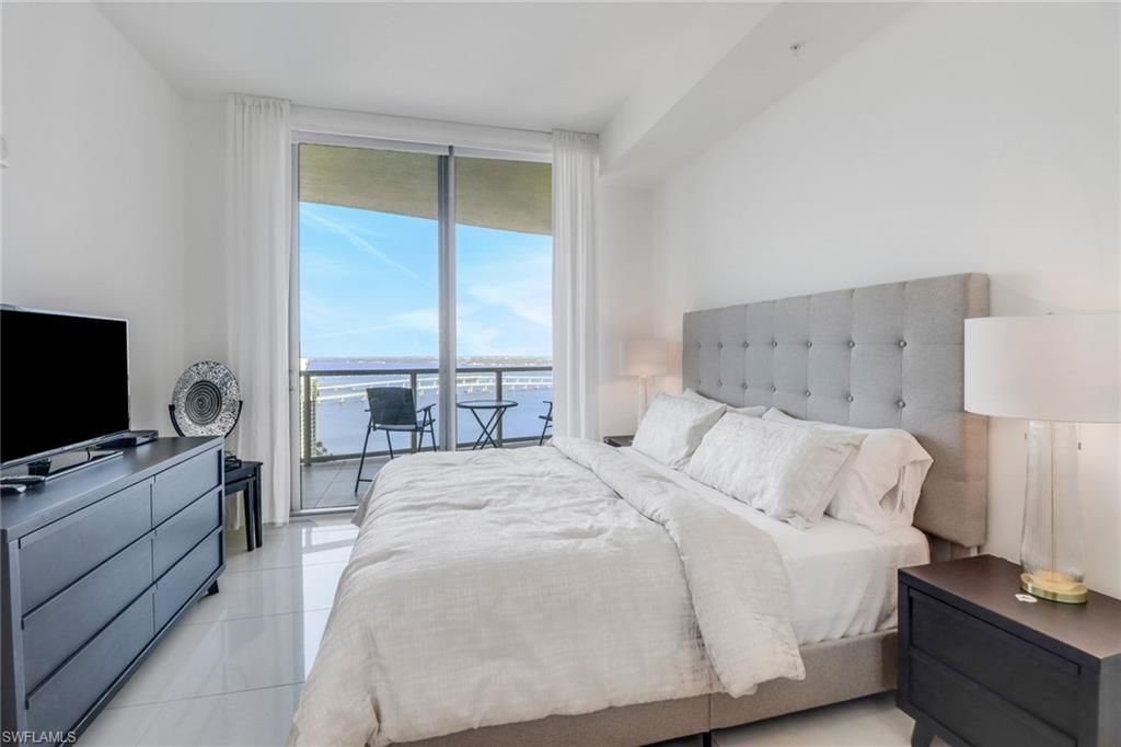 3000 Oasis Grand Blvd, Unit MPH6, Fort Myers, FL 33916 Photo