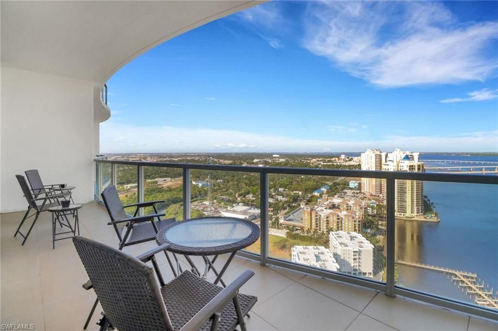 3000 Oasis Grand Blvd, Unit MPH6, Fort Myers, FL 33916 Photo