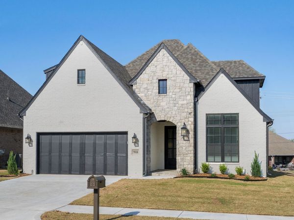 7918 N 145th East Court, Owasso, OK 74055