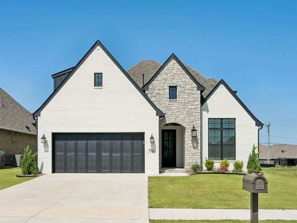 7918 N 145th East Court, Owasso, OK 74055