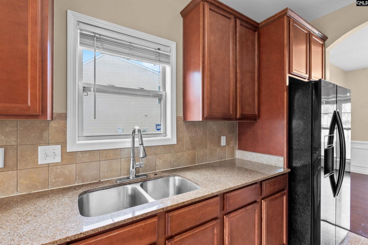 389 Peppercorn Lane Photo 10