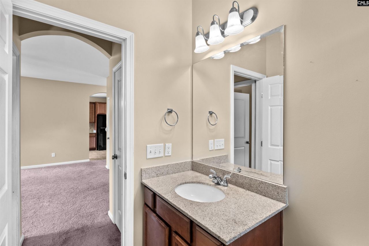 389 Peppercorn Lane Photo 13