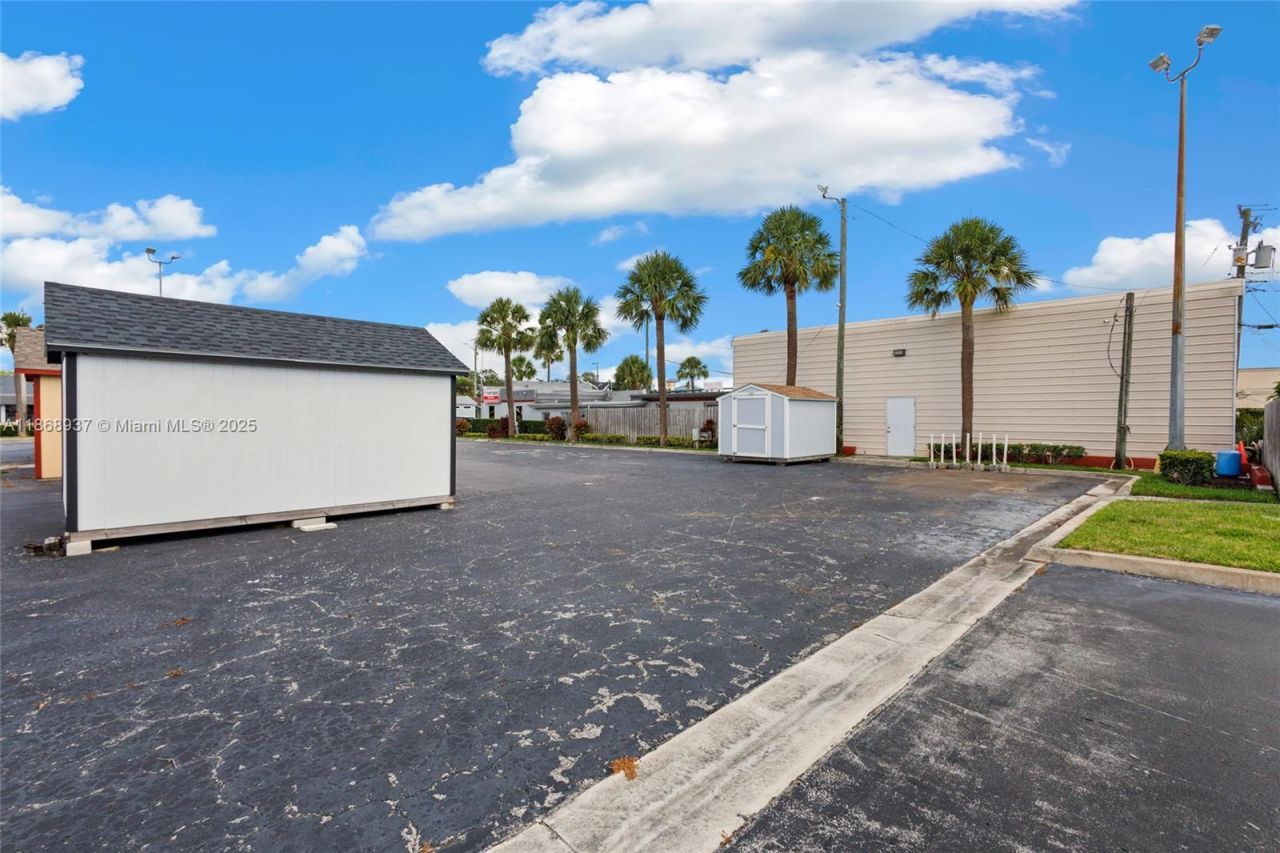 2402 S Us Hwy 1, Fort Pierce, FL 34982 Photo