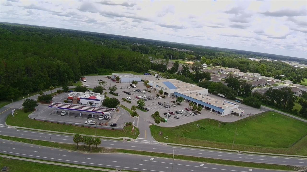 24206 Doc Karelas Drive, Newberry, FL 32669 Photo