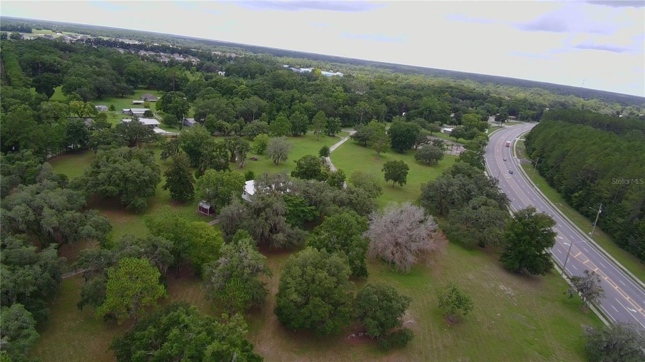 24206 Doc Karelas Drive, Newberry, FL 32669 Photo