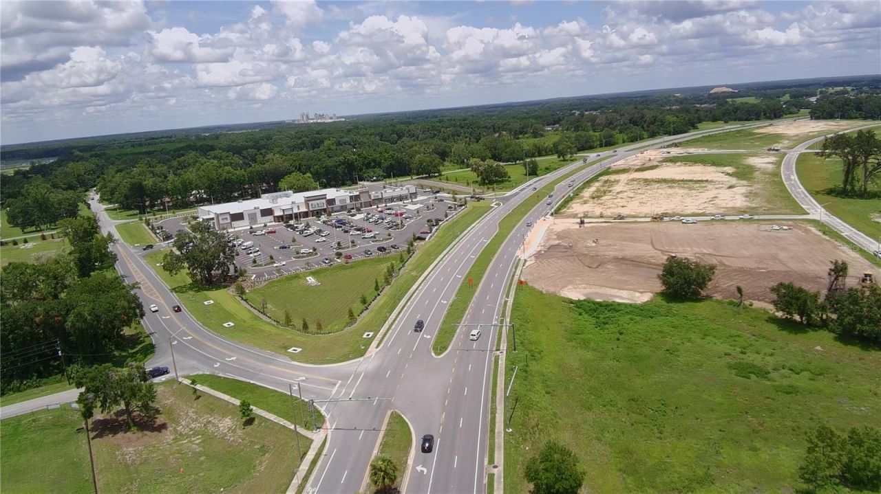 24206 Doc Karelas Drive, Newberry, FL 32669 Photo