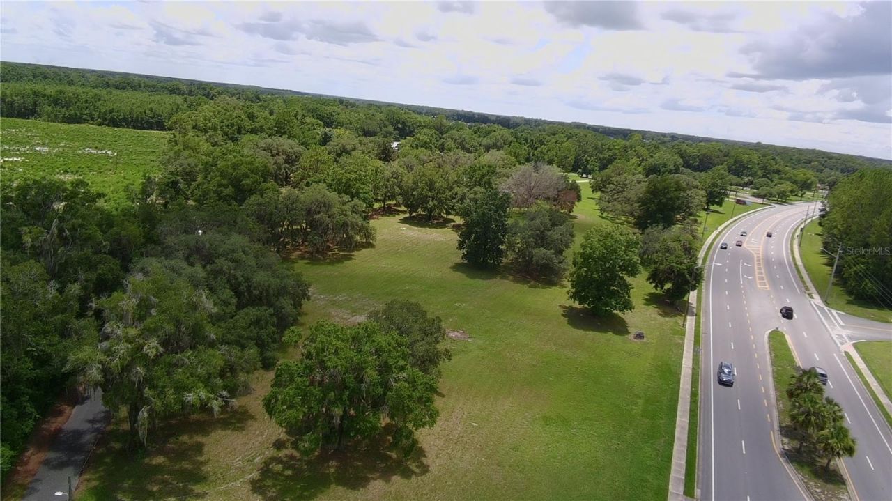 24206 Doc Karelas Drive, Newberry, FL 32669 Photo