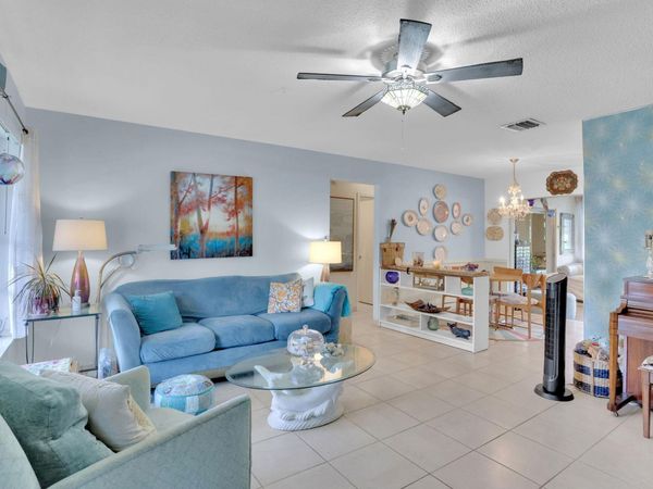 4914 NW 52 Street, Tamarac, FL 33319