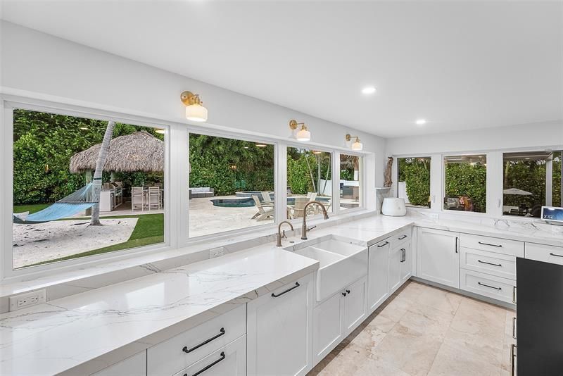 2421 NE 12th Street, Fort Lauderdale, FL 33304 Photo