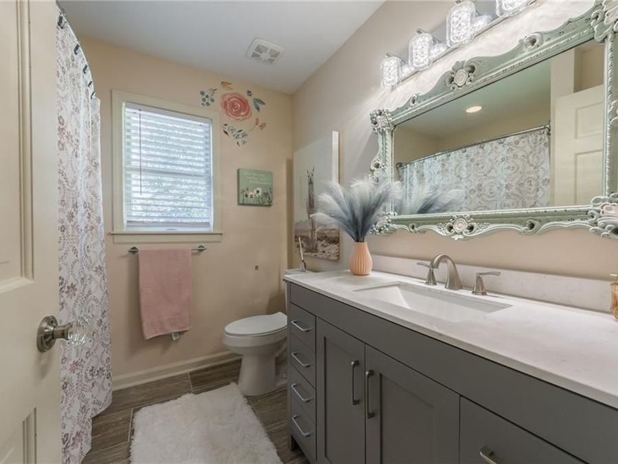 Property Image 64