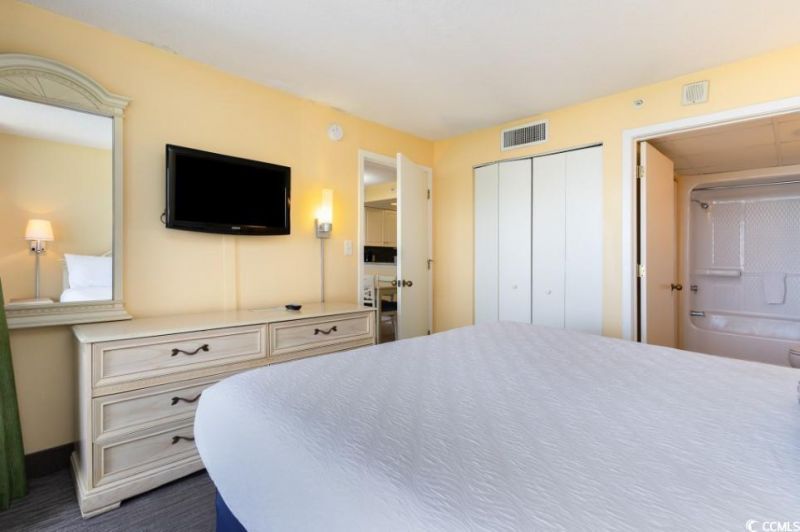 201 77th Ave. N Photo 24