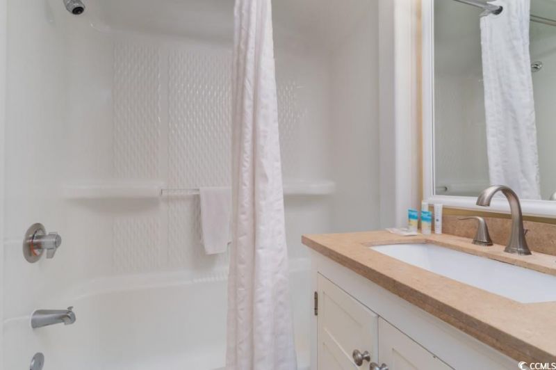 201 77th Ave. N Photo 6