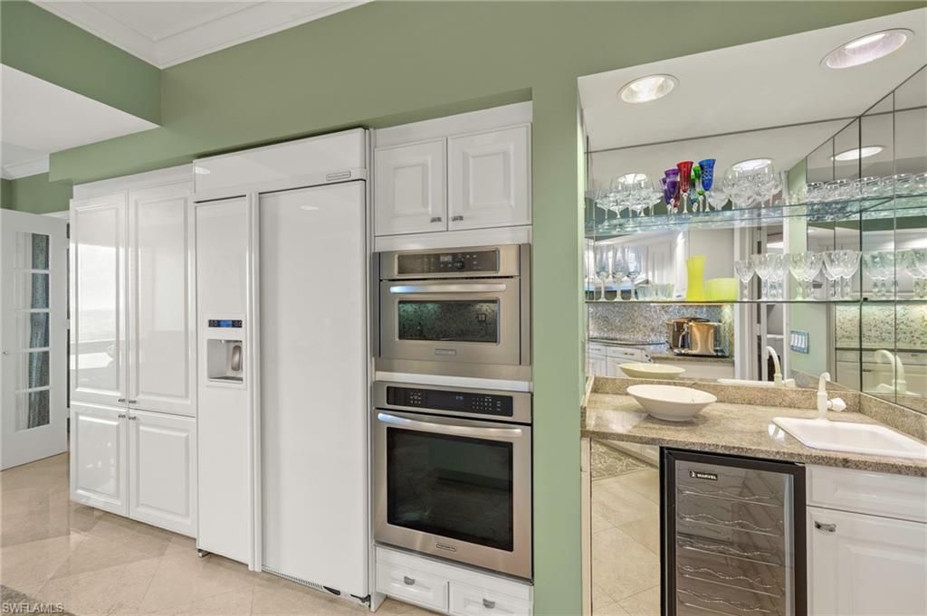 8990 Bay Colony Dr, Unit 1002, Naples, FL 34108 Photo