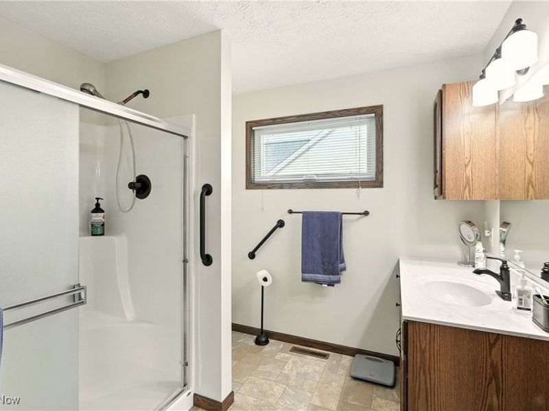 5239 Monroe Square E, Barberton, OH 44203 Photo 23