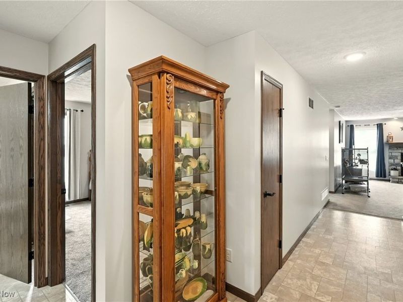 5239 Monroe Square E, Barberton, OH 44203 Photo 4