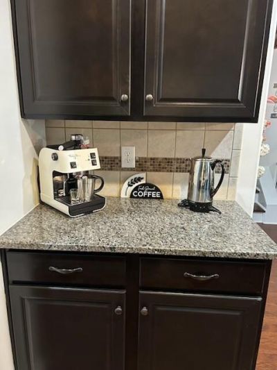 527 Crossland Drive Photo 14