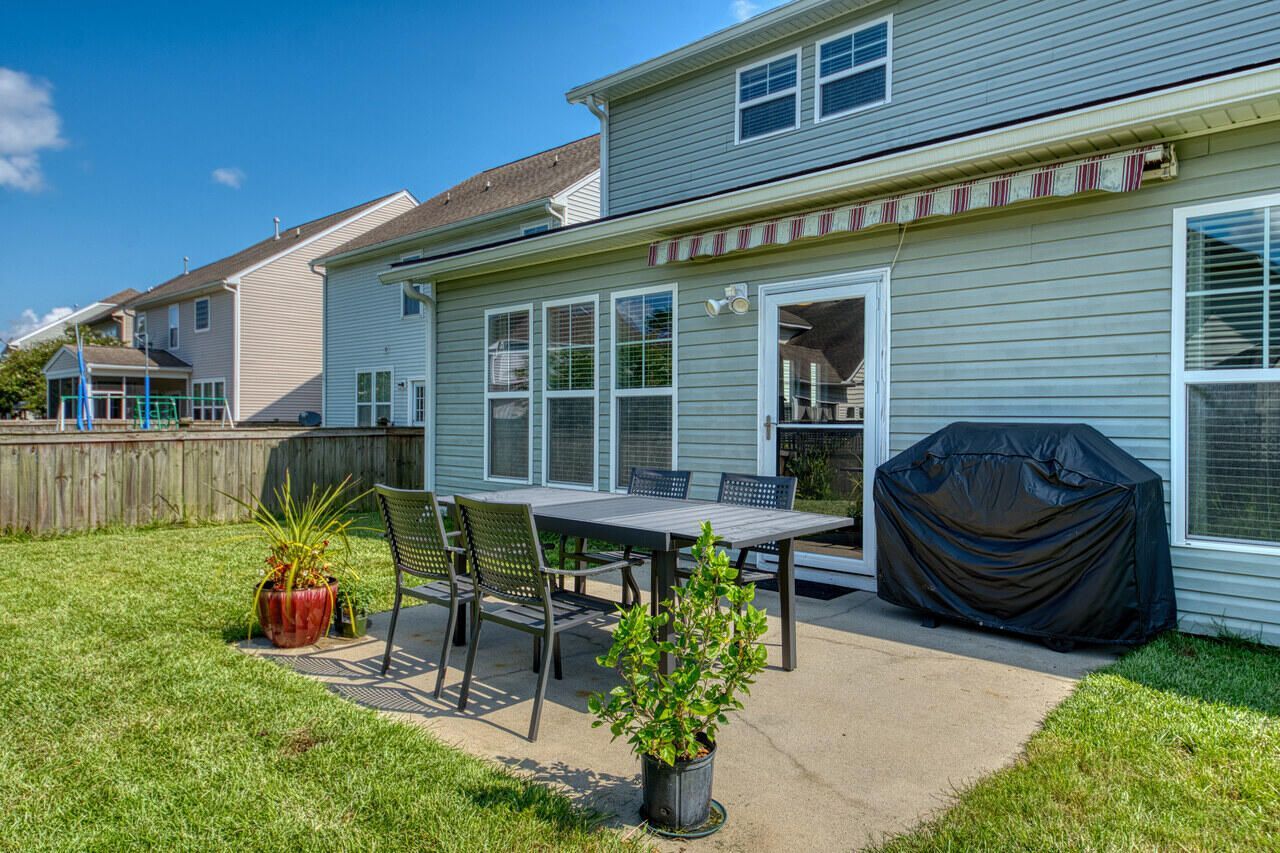 527 Crossland Drive Photo 30