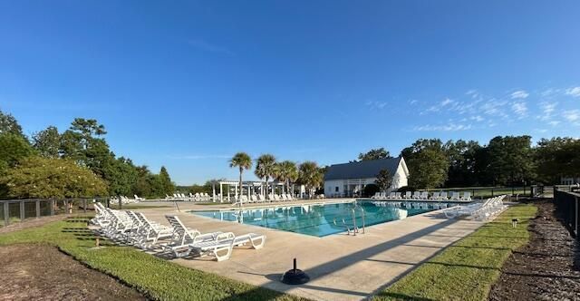 527 Crossland Drive Photo 34