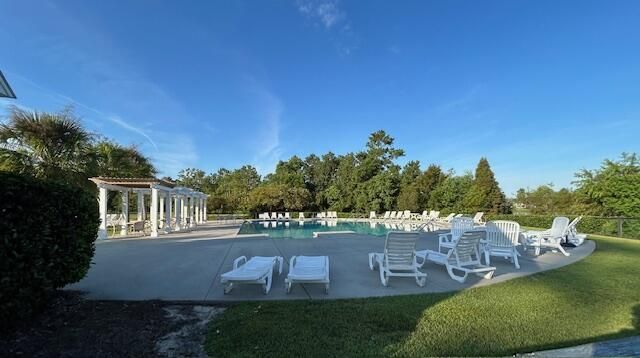 527 Crossland Drive Photo 35