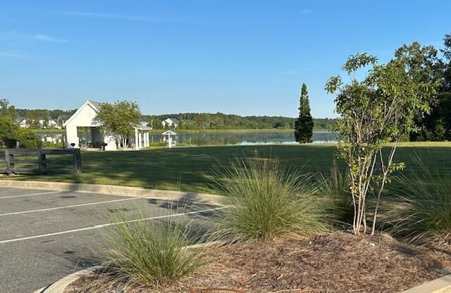 527 Crossland Drive Photo 36