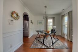 527 Crossland Drive photo 4