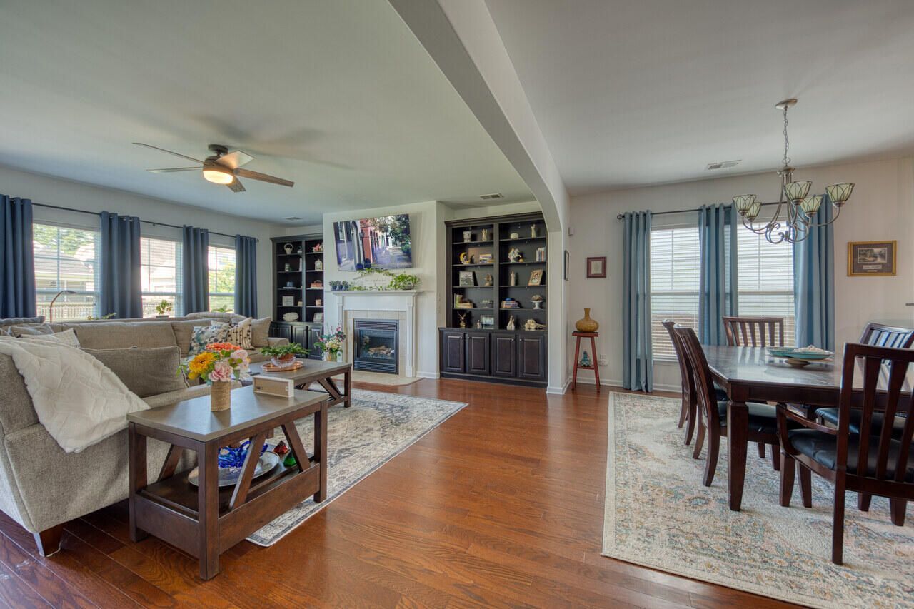 527 Crossland Drive Photo 7