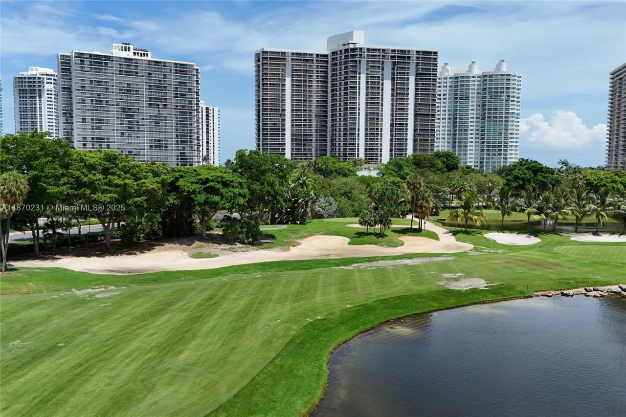 3675 N Country Club Dr, Unit 204, Aventura, FL 33180 Photo