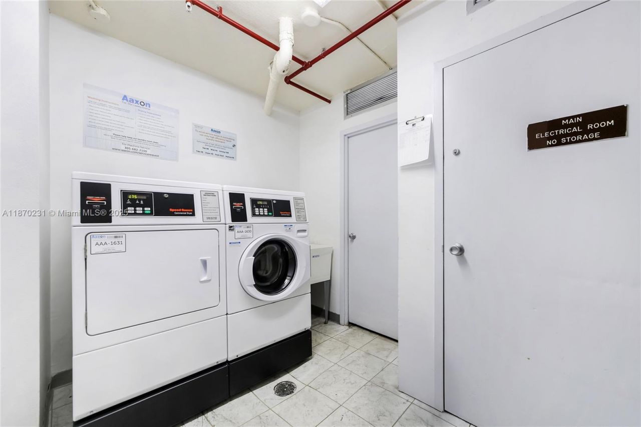 3675 N Country Club Dr, Unit 204, Aventura, FL 33180 Photo