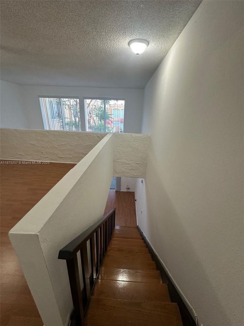 17911 NW 68th Ave, Unit N206, Hialeah, FL 33015 Photo