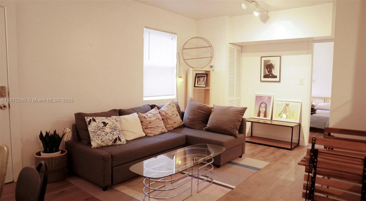 68 NW 45th St, Unit 2, Miami, FL 33127 Photo