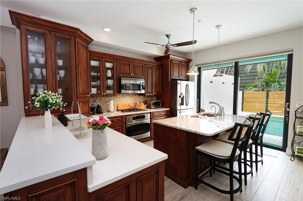 1165 4th St S, Unit 2, Naples, FL 34102 Photo