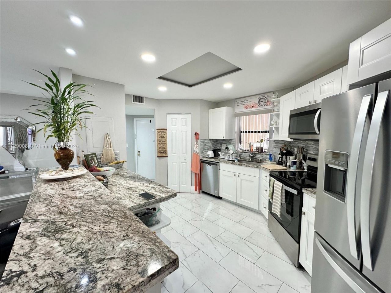 6655 W Broward Blvd, Unit 201, Plantation, FL 33317 Photo