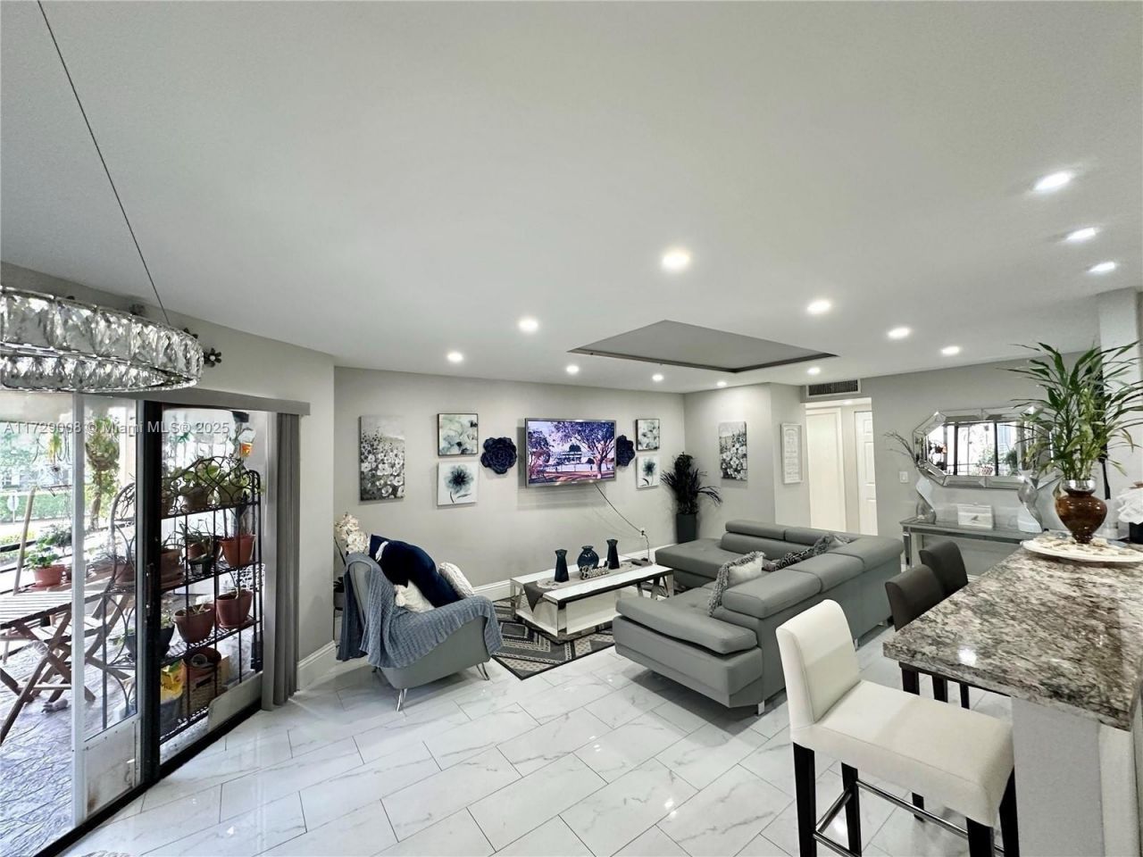 6655 W Broward Blvd, Unit 201, Plantation, FL 33317 Photo