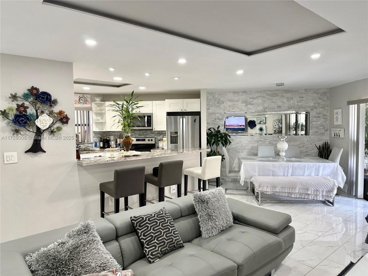 6655 W Broward Blvd, Unit 201, Plantation, FL 33317 Photo